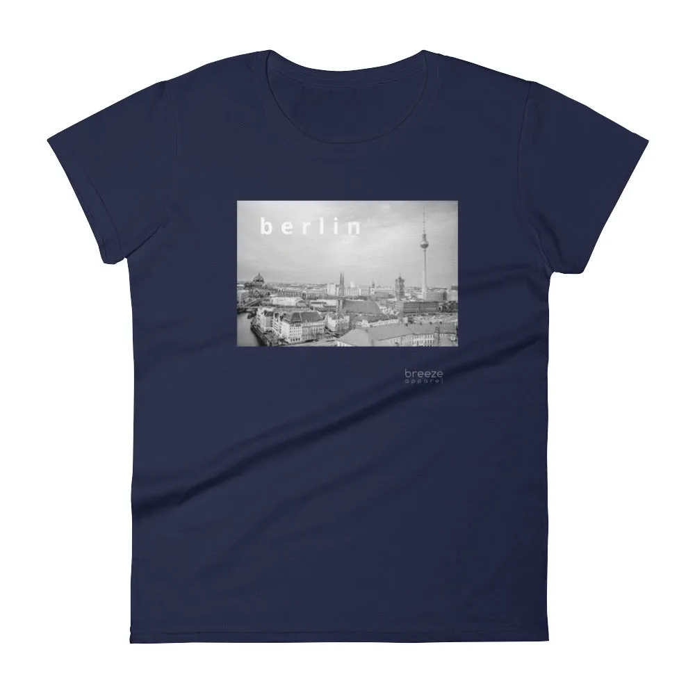 'Berlin, Germany' women's short-sleeved shirt (15 colors)