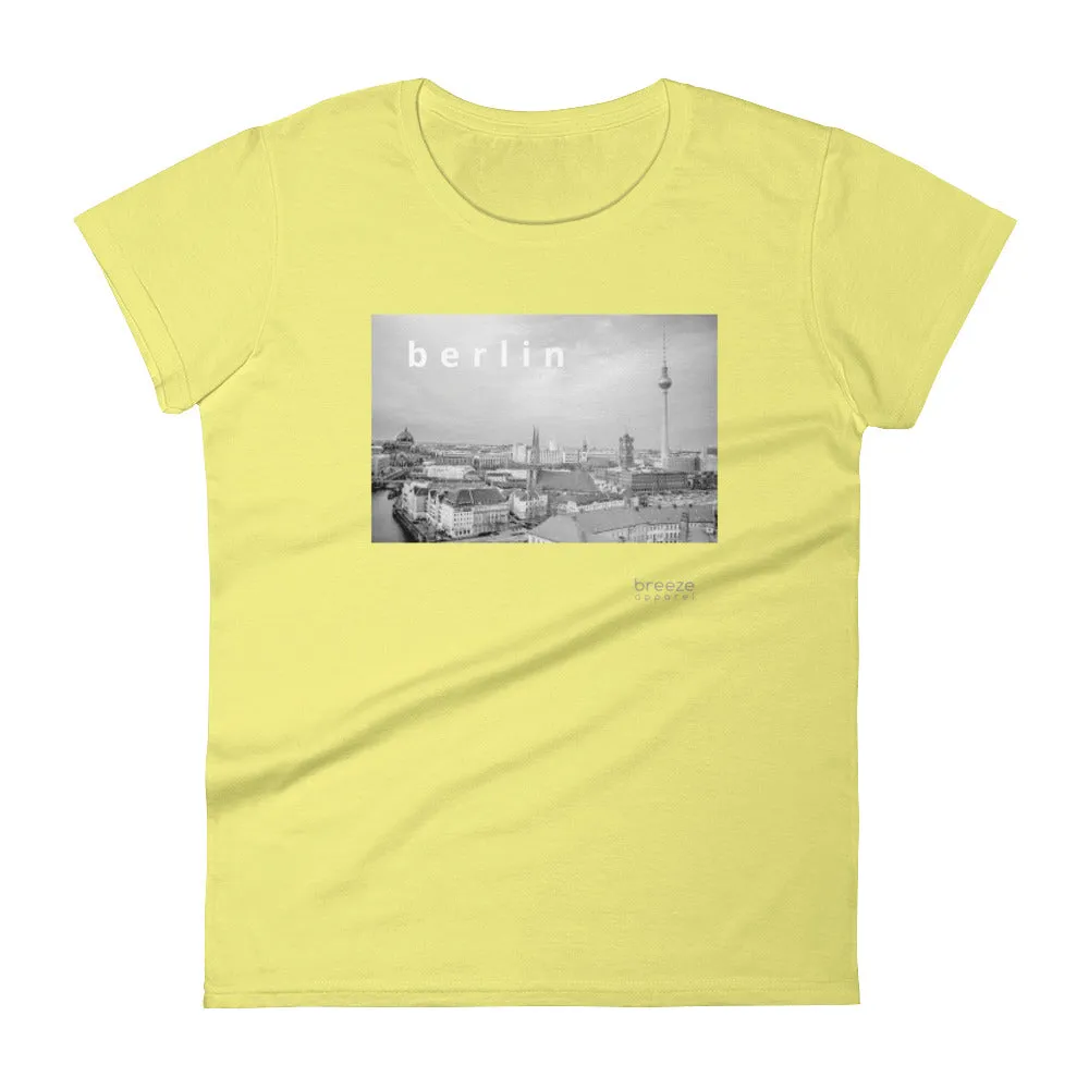'Berlin, Germany' women's short-sleeved shirt (15 colors)