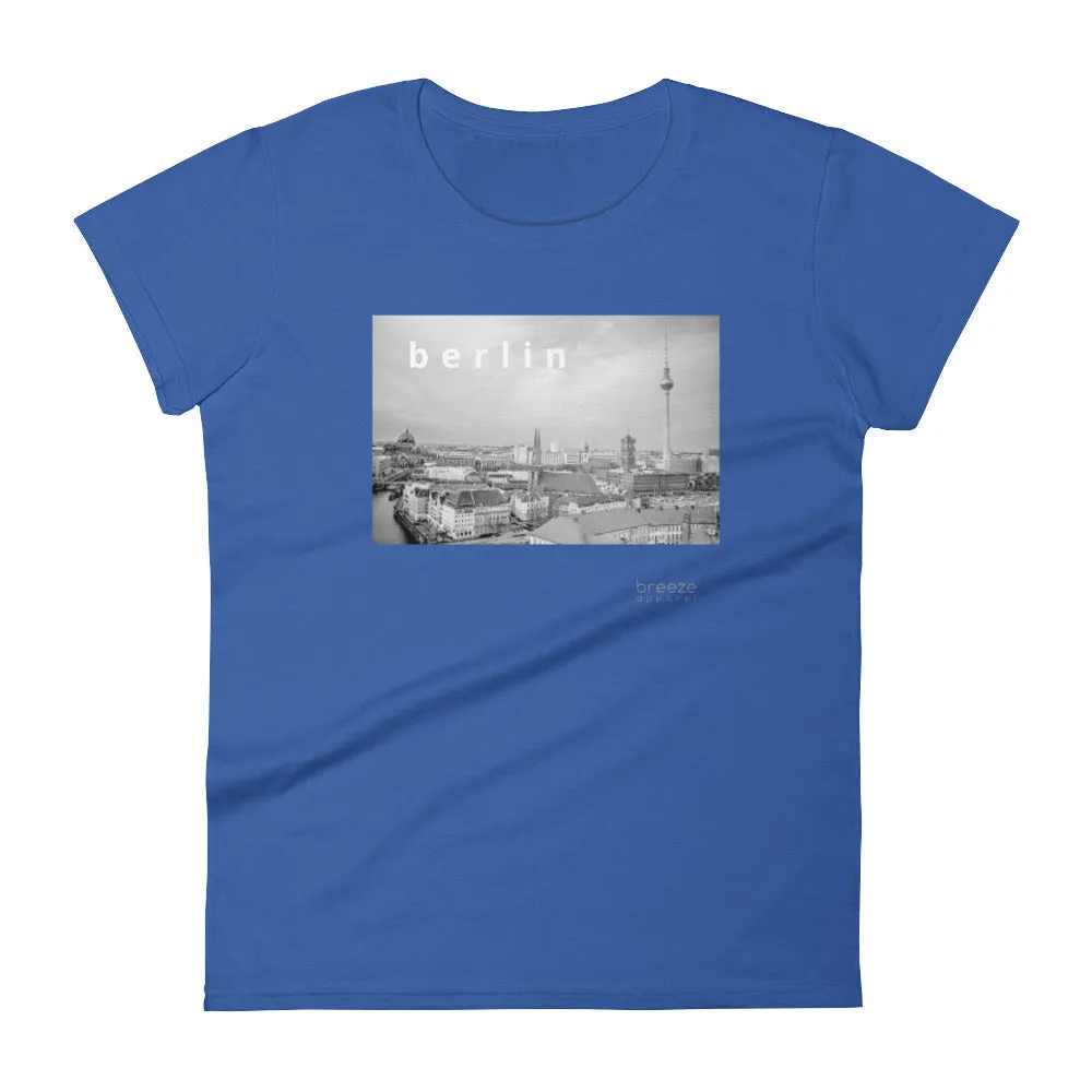 'Berlin, Germany' women's short-sleeved shirt (15 colors)